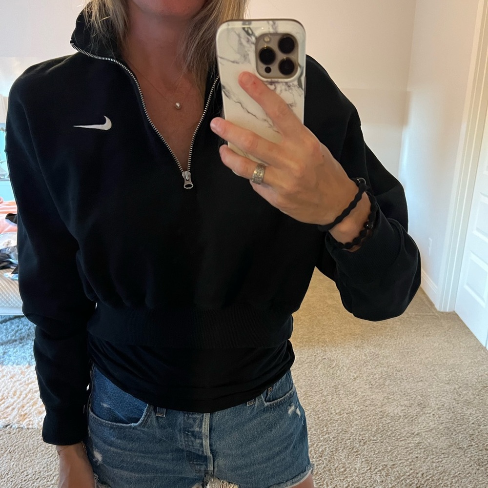 Women’s Nike Crop Half Zip, sz M
